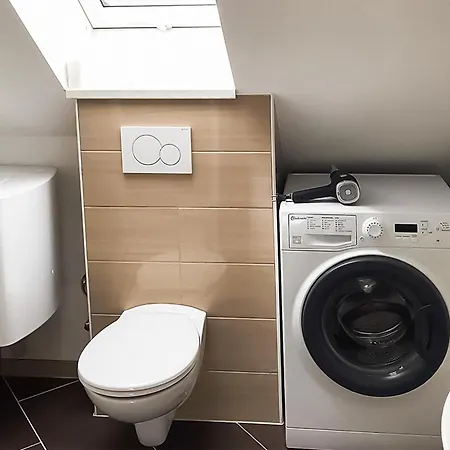 1 Bedroom Gorgeous In Kiel